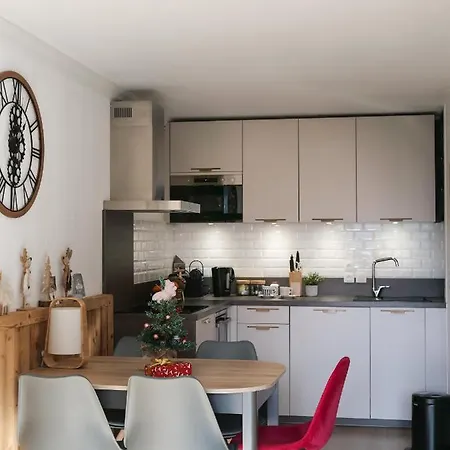 Mont Blanc 43, Vue Mont Blanc , Balcon, Parking *